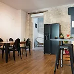 Appartement Le Saint Baudile 80sqm Parking Ac Church View *