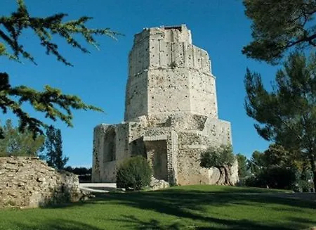 Le Saint Baudile 80sqm Parking Ac Church View Apartamento *