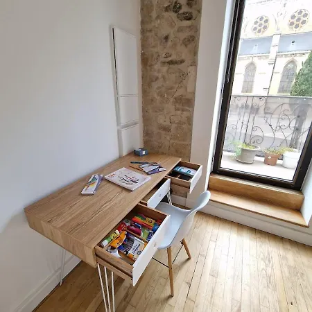 Le Saint Baudile 80sqm Parking Ac Church View * Nimes