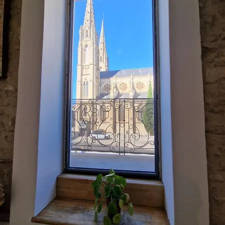 Le Saint Baudile 80sqm Parking Ac Church View Apartment
