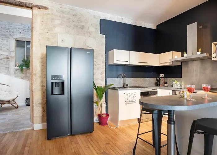 Le Saint Baudile 80sqm Parking Ac Church View